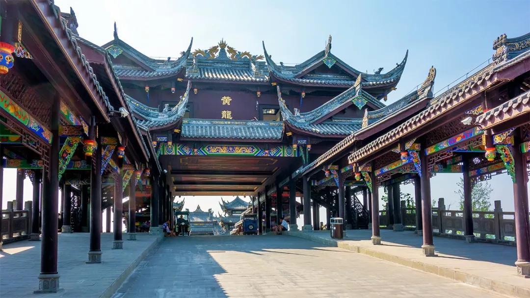 探秘吉鹿力问答社区,解锁领结婚证后男方需要给女方求婚吗?新世界